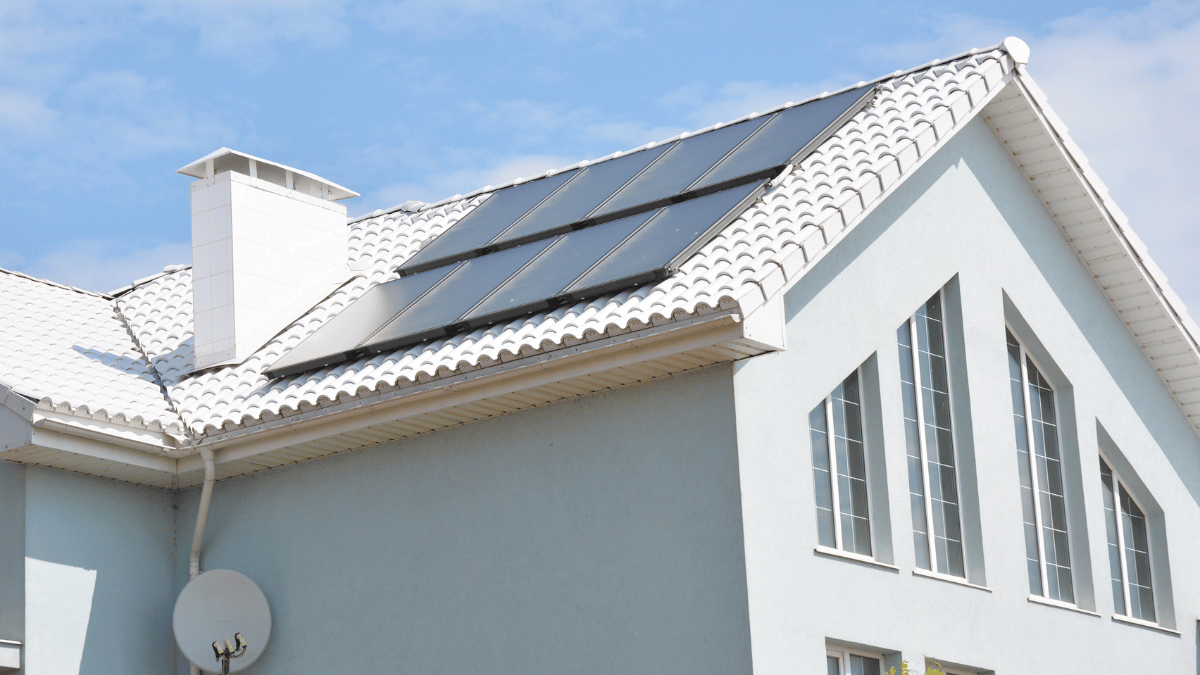 high-efficiency solar panels in orange county on roof